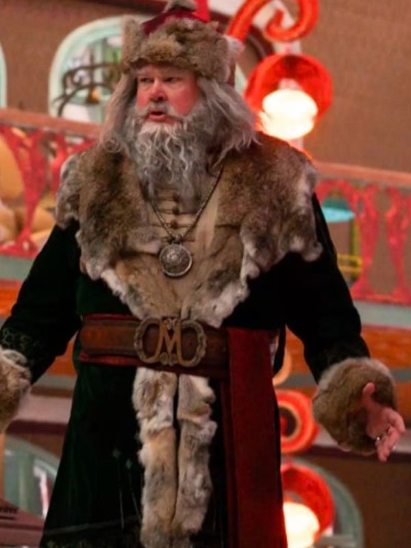 Eric-Stonestreet-The-Santa-Clauses-Green-Coat-1