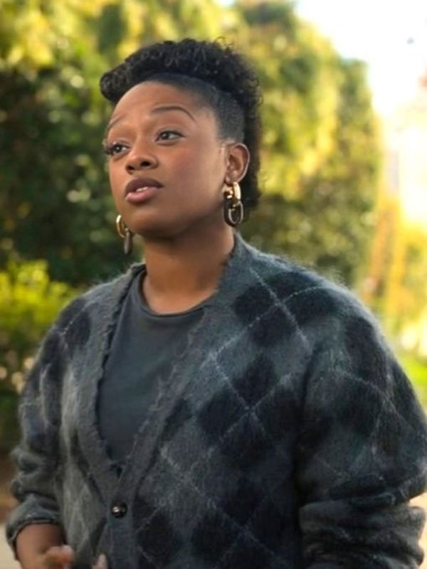 The-Lincoln-Lawyer-S03-Jazz-Raycole-Cardigan-2