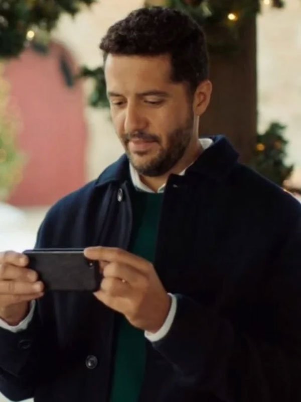 Zach-Smadu-Moms-Christmas-Boyfriend-2023-Black-Jacket-2