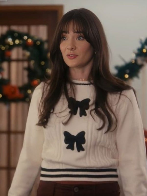 A-’90s-Christmas-2024-Eve-Bourne-Sweater-2