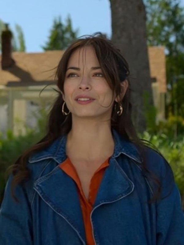 Murder-in-a-Small-Town-2024-Kristin-Kreuk-Denim-Trench-Coat-2