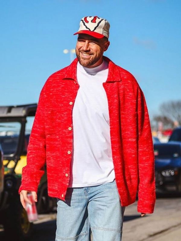 Travis-Kelce-Chiefs-Game-Red-Cardigan-1