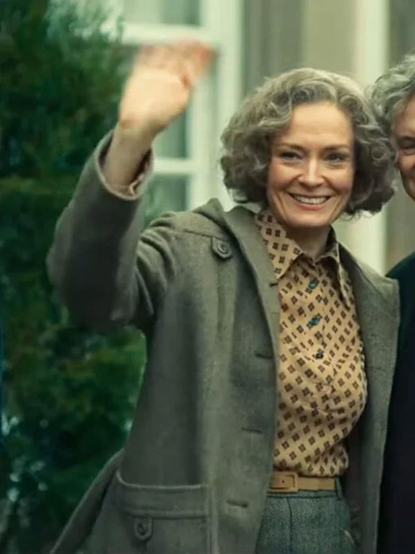 A-Search-for-Truth-S01-Catherine-McCormack-Grey-Wool-Coat-1