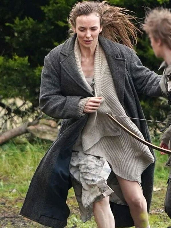 28-years-later-jodie-comer-grey-wool-trench-coat-3